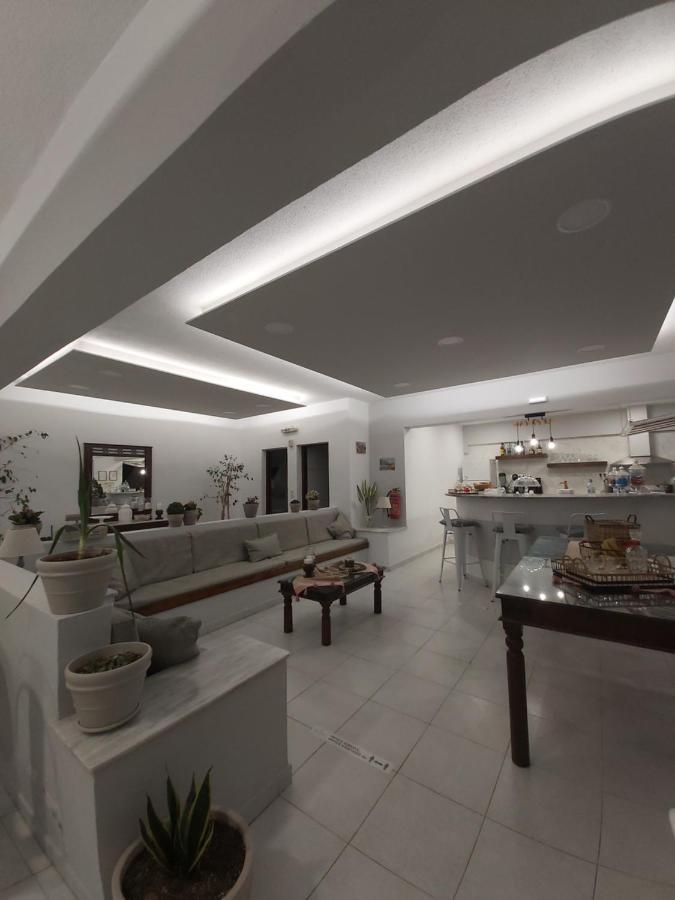 Kasteli Studios & Apartments Pánormos Екстериор снимка