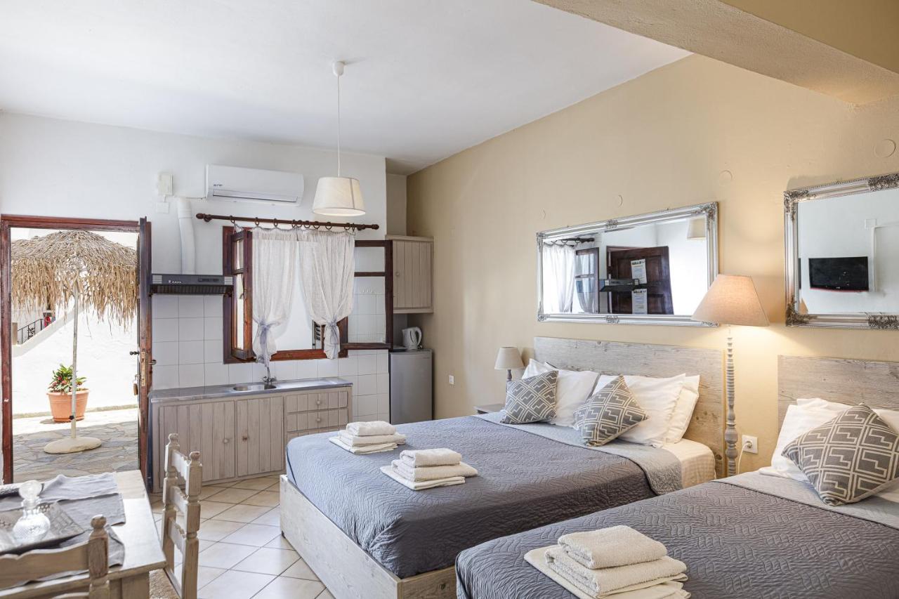 Kasteli Studios & Apartments Pánormos Екстериор снимка