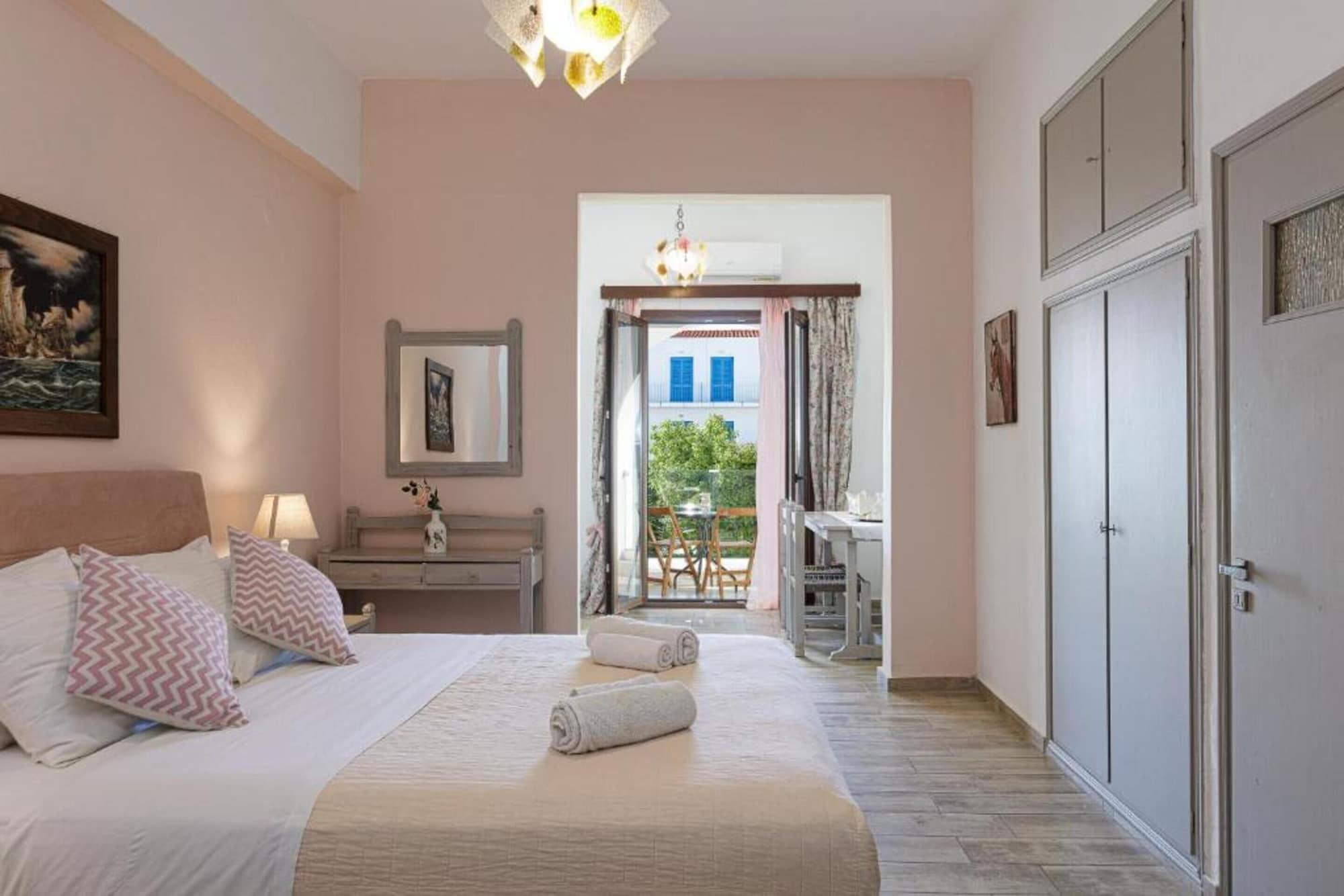 Kasteli Studios & Apartments Pánormos Екстериор снимка