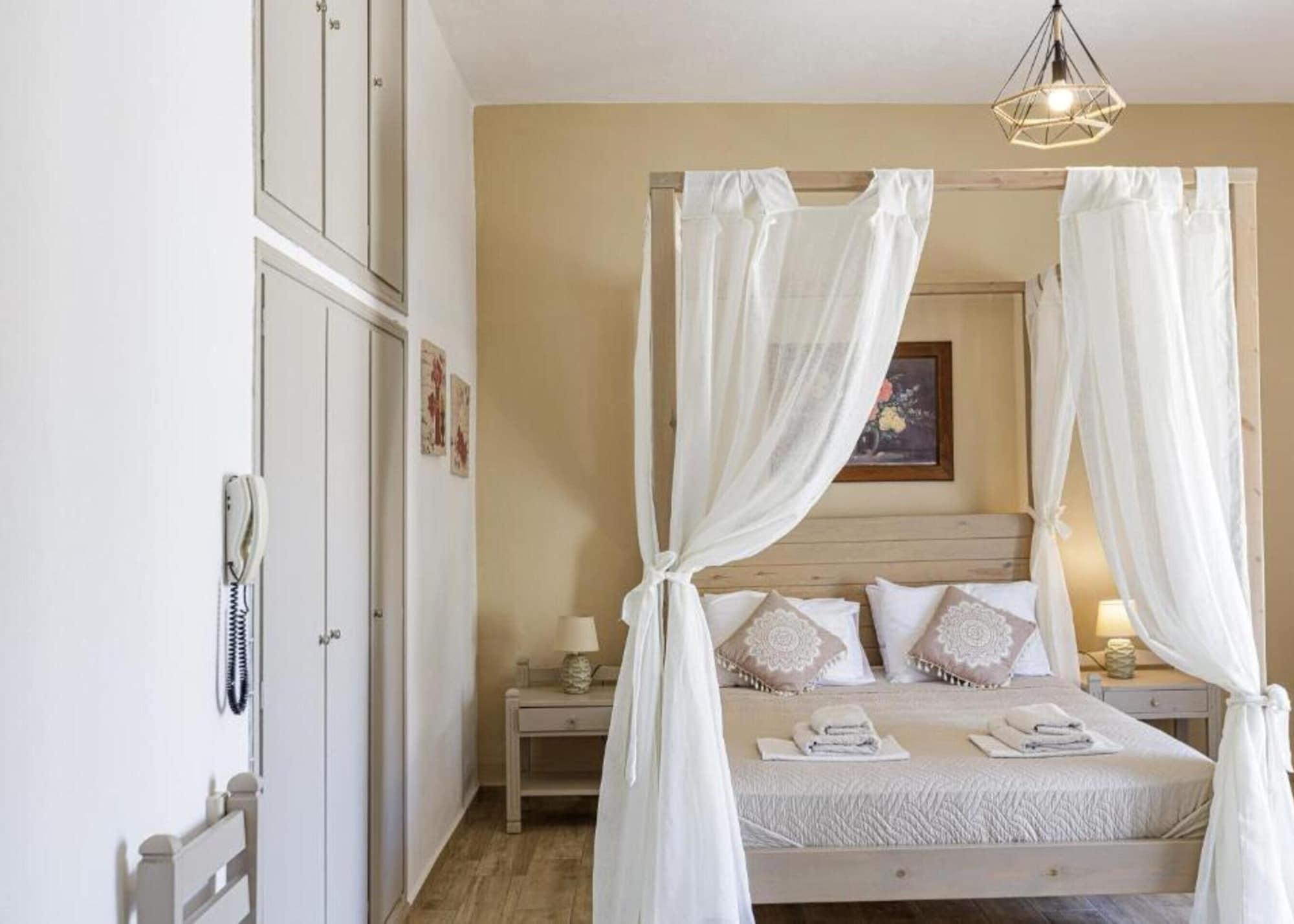 Kasteli Studios & Apartments Pánormos Екстериор снимка