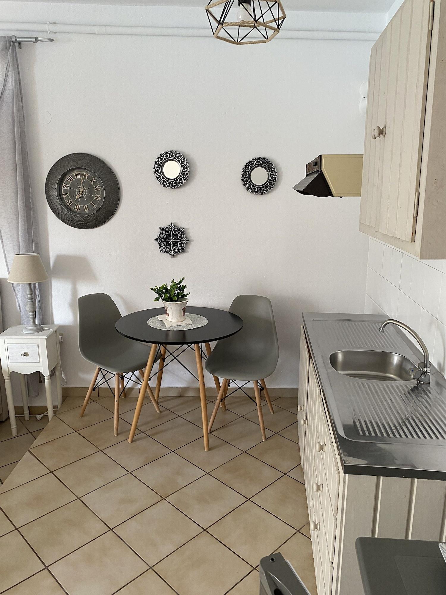 Kasteli Studios & Apartments Pánormos Екстериор снимка