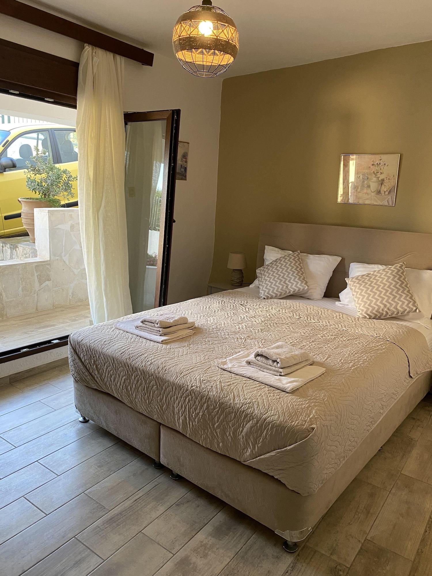 Kasteli Studios & Apartments Pánormos Екстериор снимка